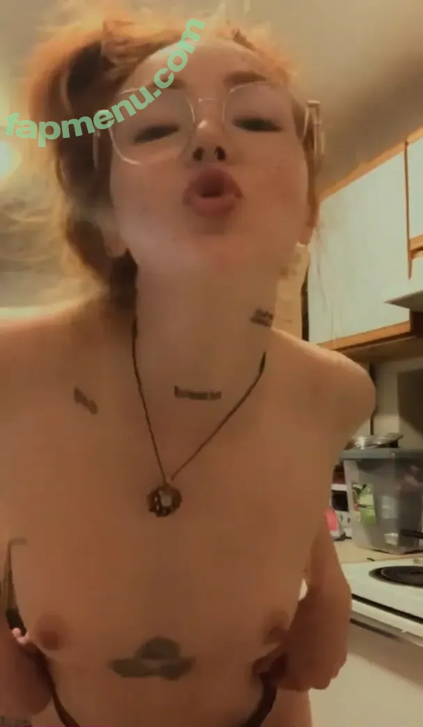 Indoor_wilding nude photo #0170 (dinodarling / indoor_wildling / maxinescroggs)