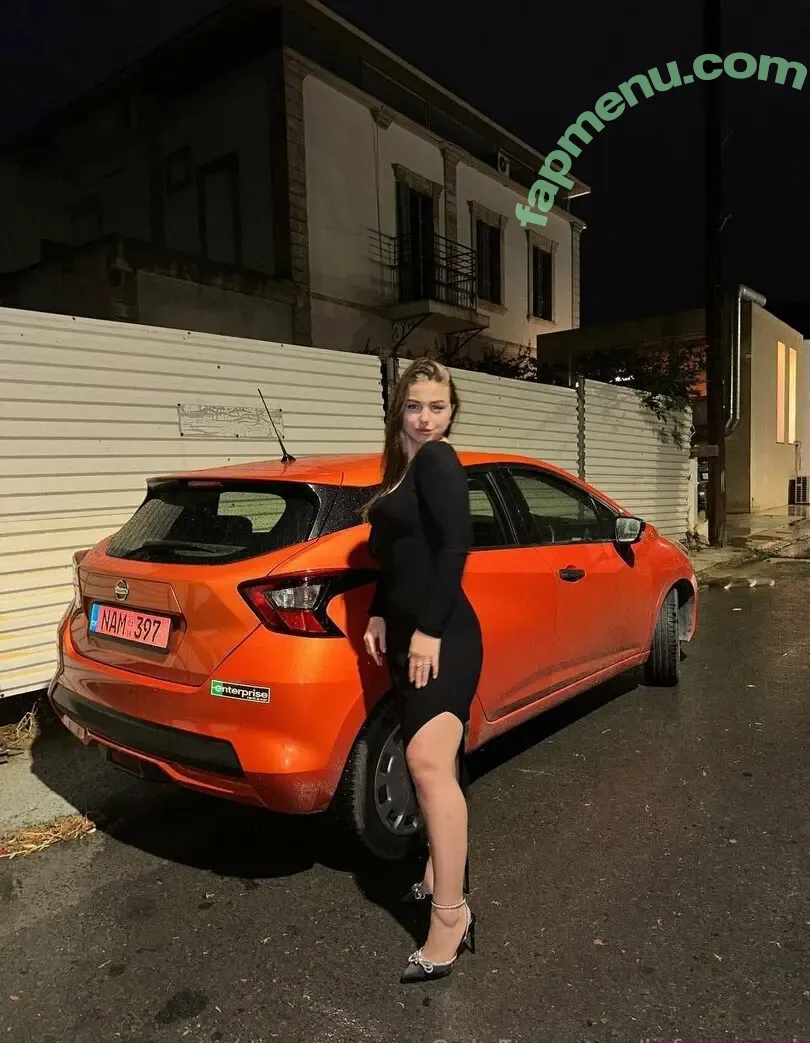 infusemari nude photo #0101 (infuseinfluencer)