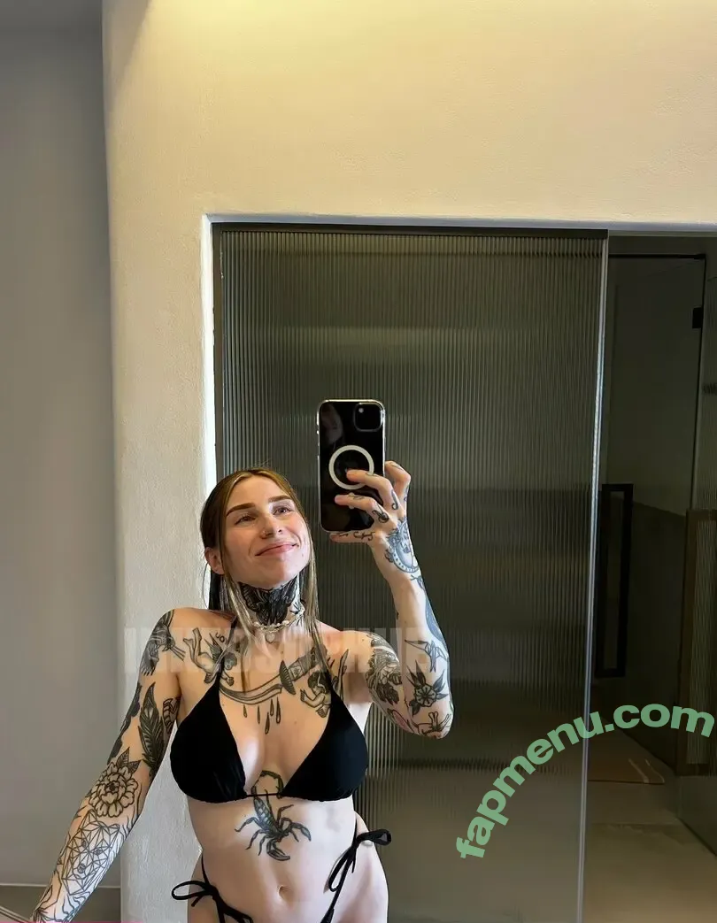 inkedsophiiefree nude photo #0001 (inkedxxsophiie)