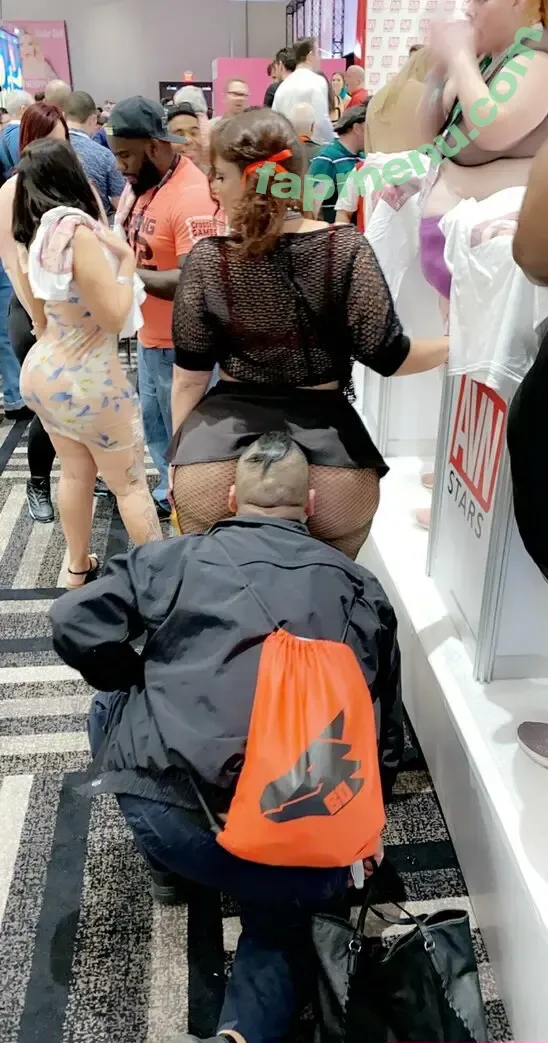 insanewonka nude photo #0022 (insanewonka)