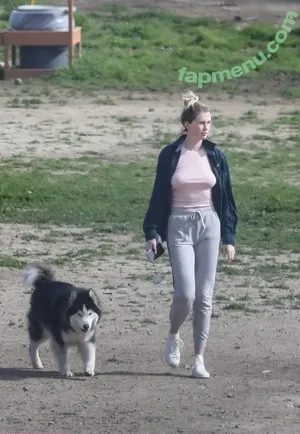 Ireland Baldwin / chloebaldwin... / irelandbasingerbaldwin nude photo #0640