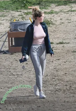 Ireland Baldwin / chloebaldwin... / irelandbasingerbaldwin nude photo #0641