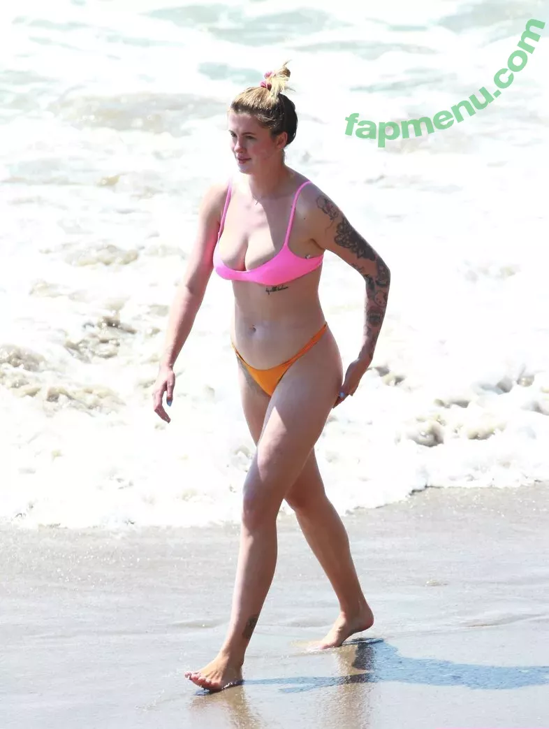 Ireland Baldwin nude photo #0145 (chloebaldwin... / irelandirelandireland)