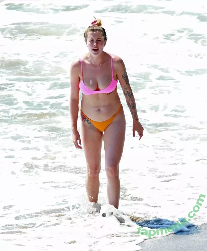 Ireland Baldwin nude photo #0146 (chloebaldwin... / irelandirelandireland)