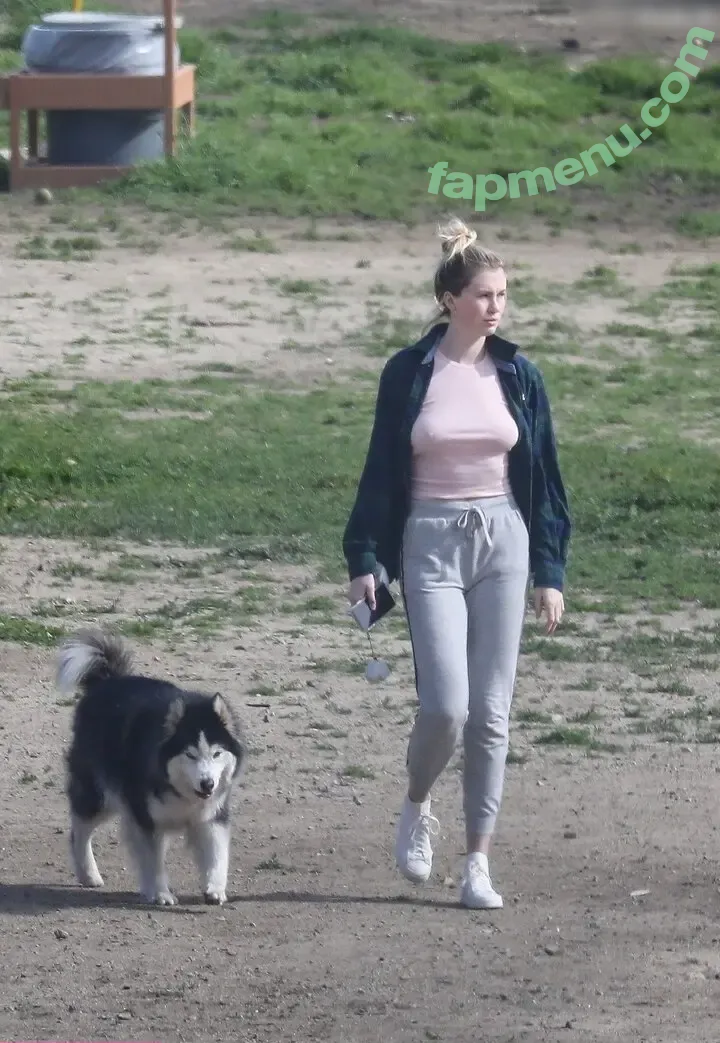 Ireland Baldwin nude photo #0640 (chloebaldwin... / irelandbasingerbaldwin)