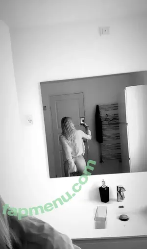 Isabel Ditlevsen / Isabelditlevsen nude photo #0122