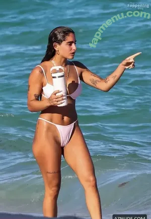  nude photo #0004