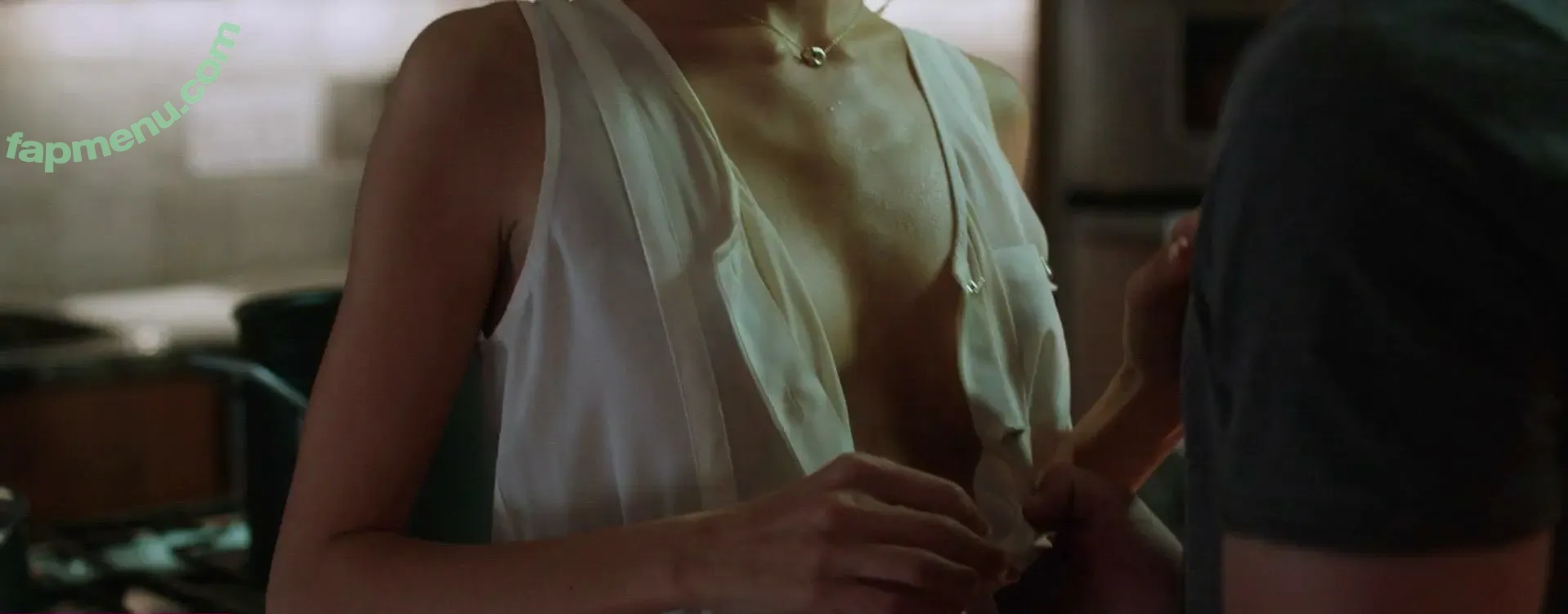 Isabel Lucas nude photo #0018 (isabellucas)