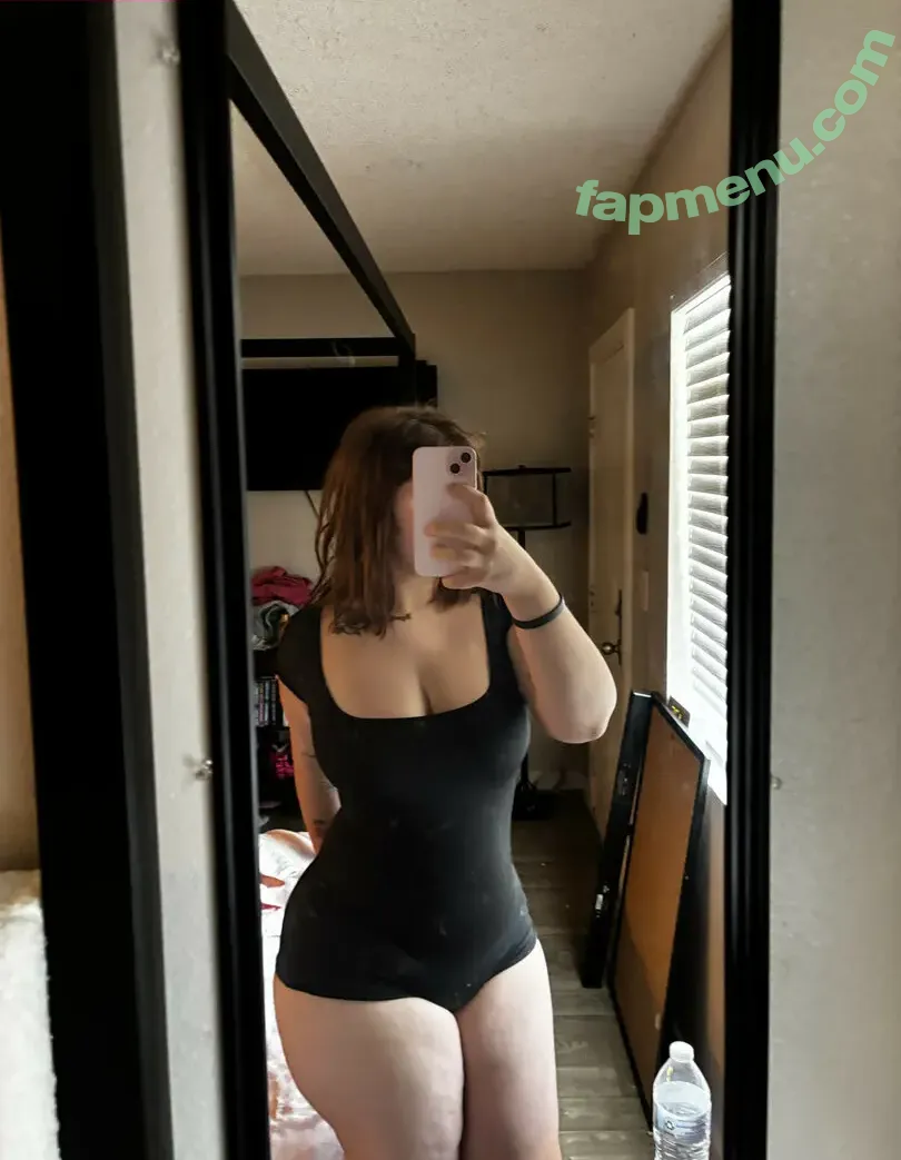 Isabel Pierce nude photo #0034 (Soggybreadx6 / isa.bnny6)
