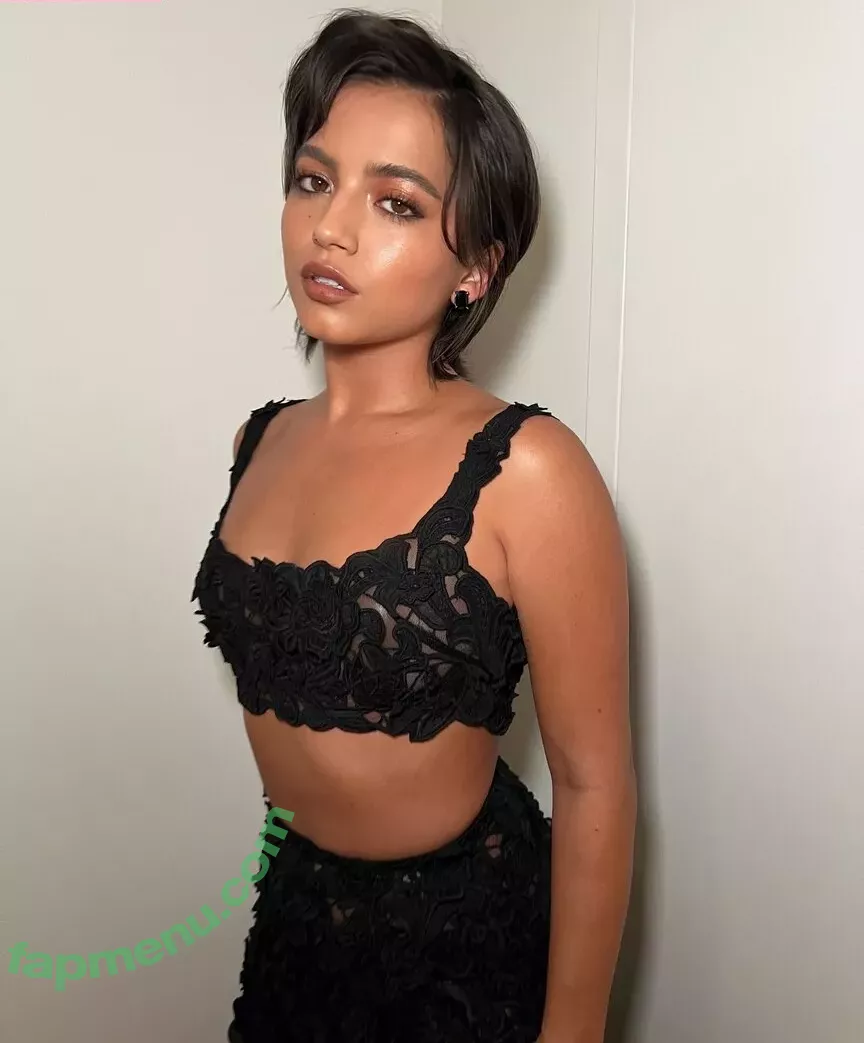 Isabela Merced nude photo #0991 (isabelamerced)