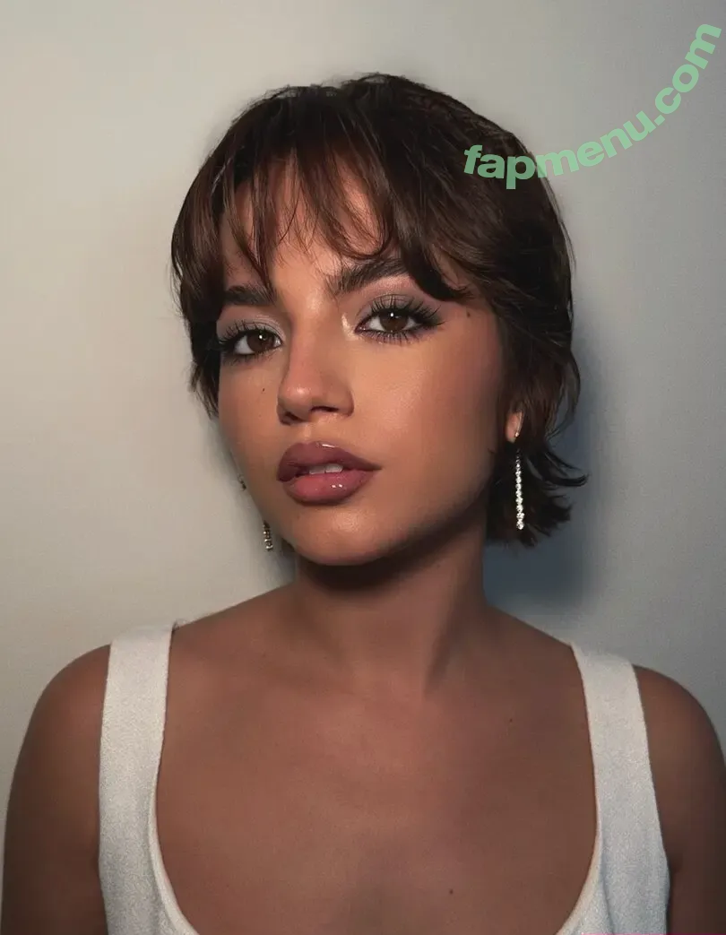 Isabela Merced nude photo #1514 (isabelamerced)