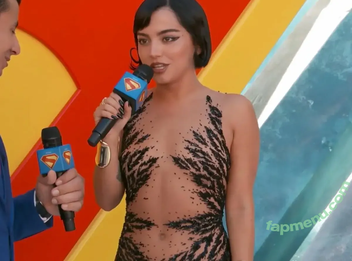 Isabela Merced nude photo #1542 (isabelamerced)