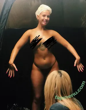  nude photo #0003