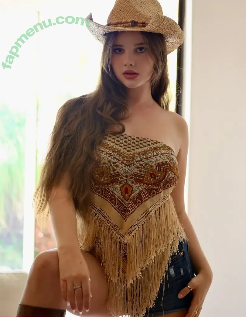 Isabella Ardley nude photo #0078 (isabella.110022)