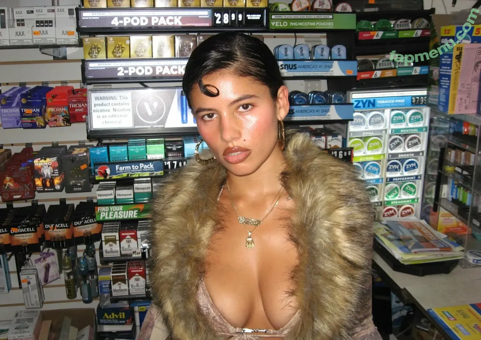 Isabella Carr nude photo #0270 (isabellacarrr)