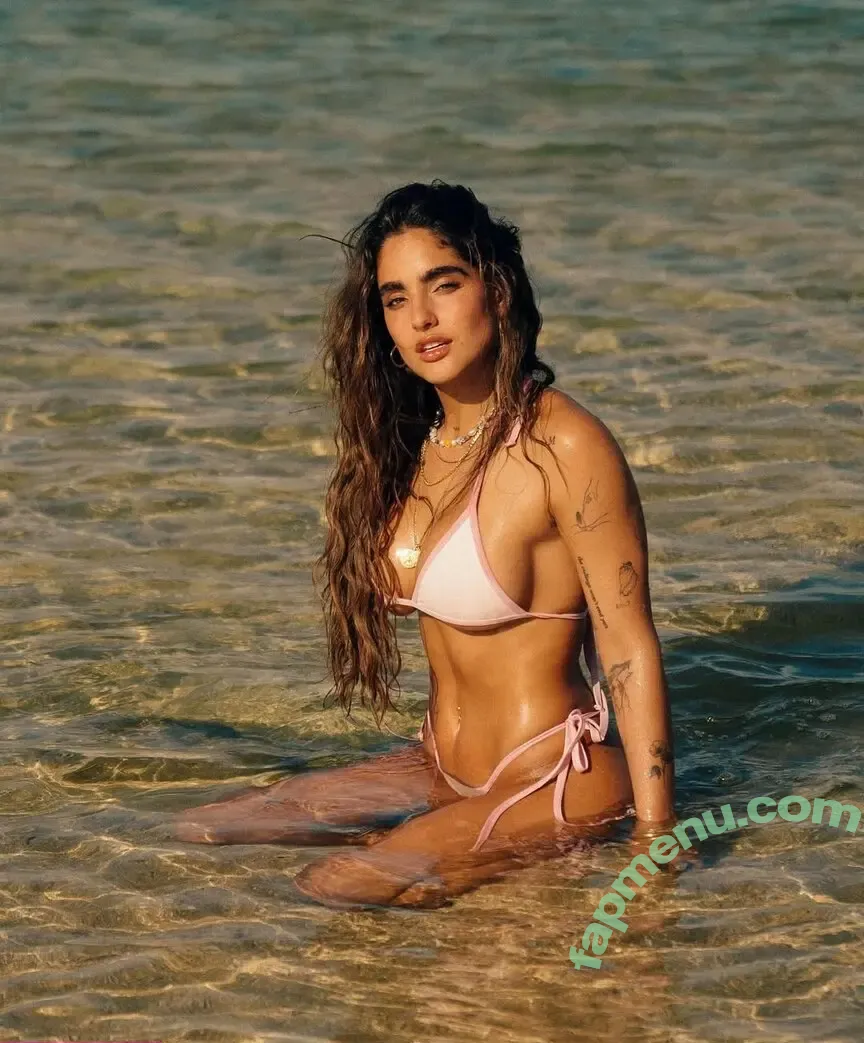 Isabella Lader nude photo #0006 (Isabella Lader)