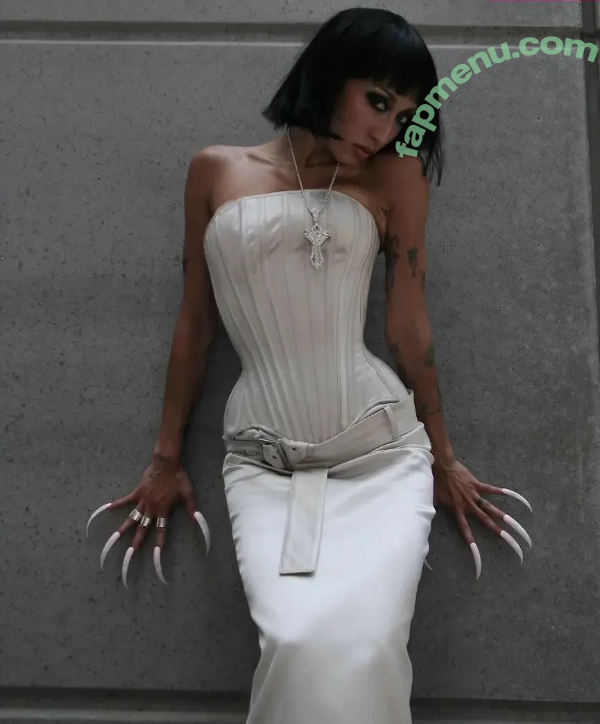 Isabella Lovestory nude photo #0012 (isabellalovestory)