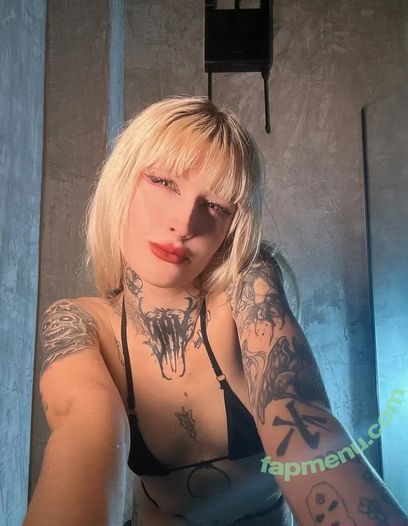 Isadora nude photo #0022 (aquelaisaali / aquelapessoaali)