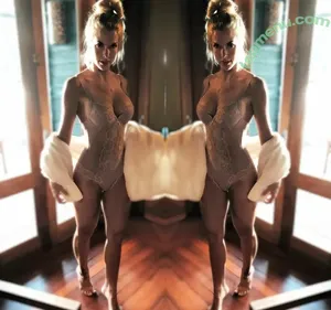 Isi Glück / isi_glueck / isi_glück nude photo #0344