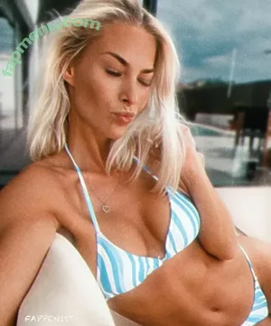 Isi Glück / isi_glueck / isi_glück nude photo #0345
