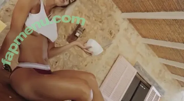 Isi Glück nude photo #0373 (isi_glueck / isi_glück)