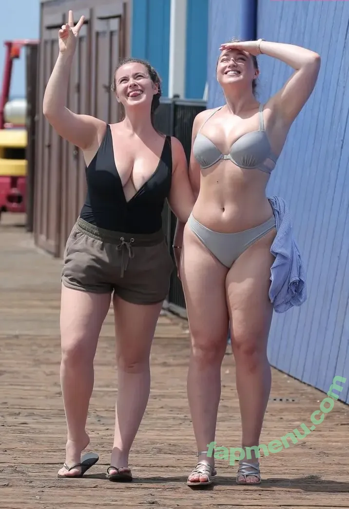 Iskra Lawrence nude photo #0780 (iskra)