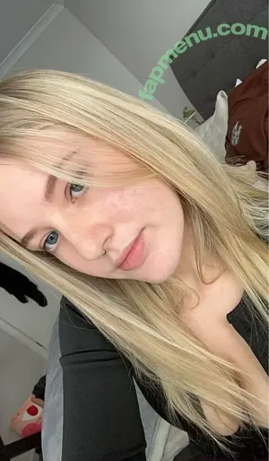 isla.mae / isla_mae_music nude photo #0019
