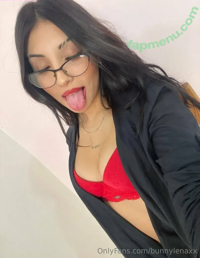 its.emilyy nude photo #0018 (itsemily)