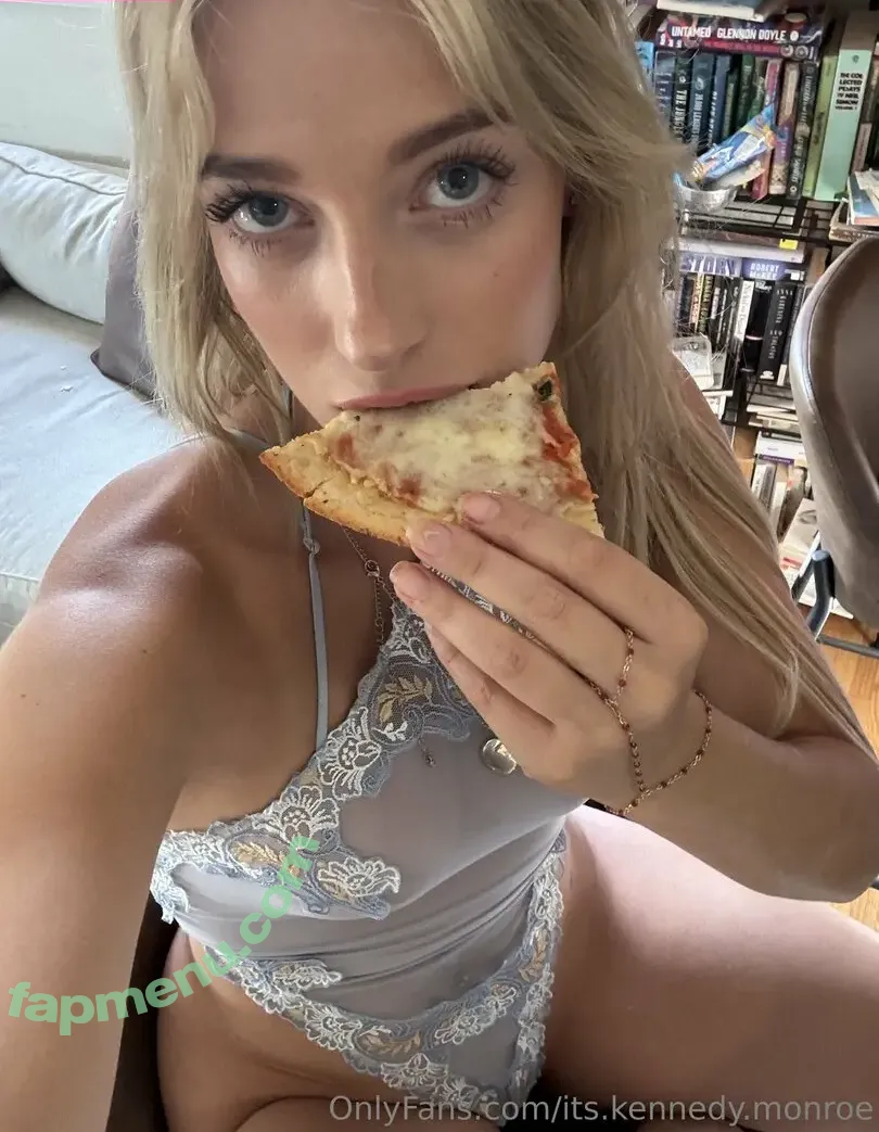 its.kennedy.monroe nude photo #0036 (itskennedymonroe)