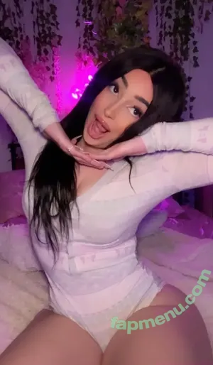  nude photo #0001