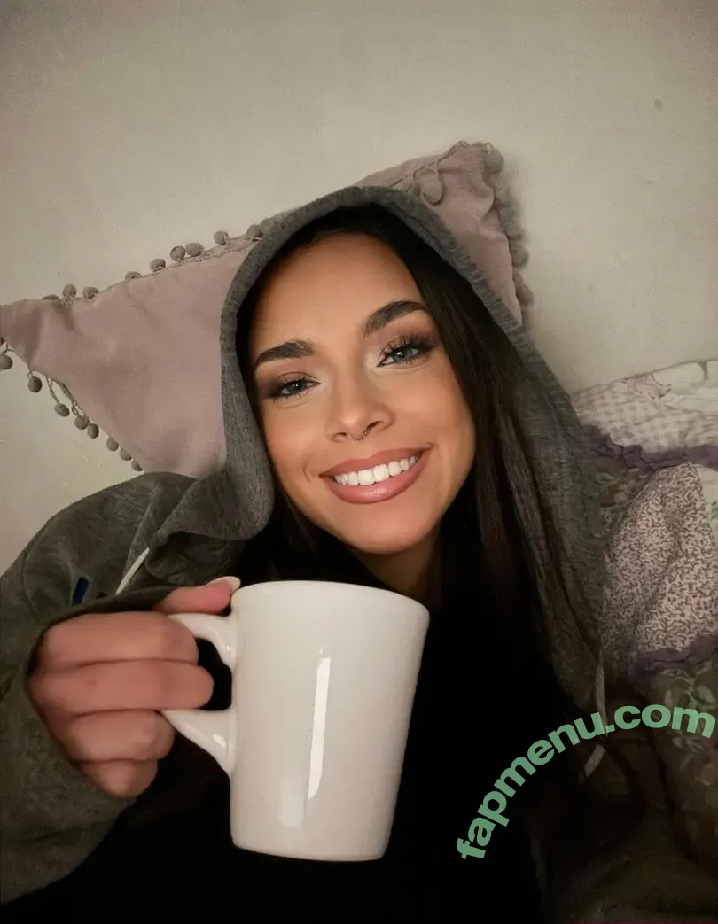itsannabianchi nude photo #0015 (its_annabianchi)