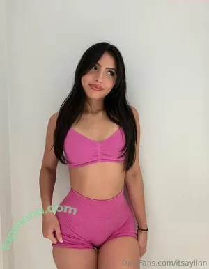 itsaylinn / aylinn nude photo #0012
