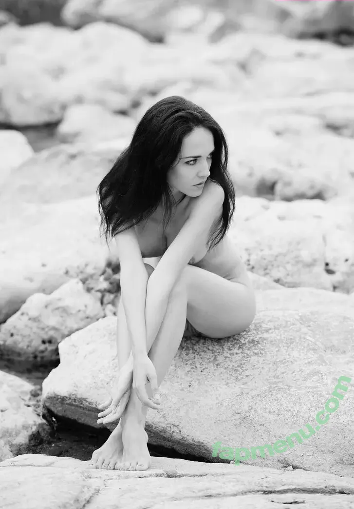itsbianka nude photo #0005 (Bianka Helen)