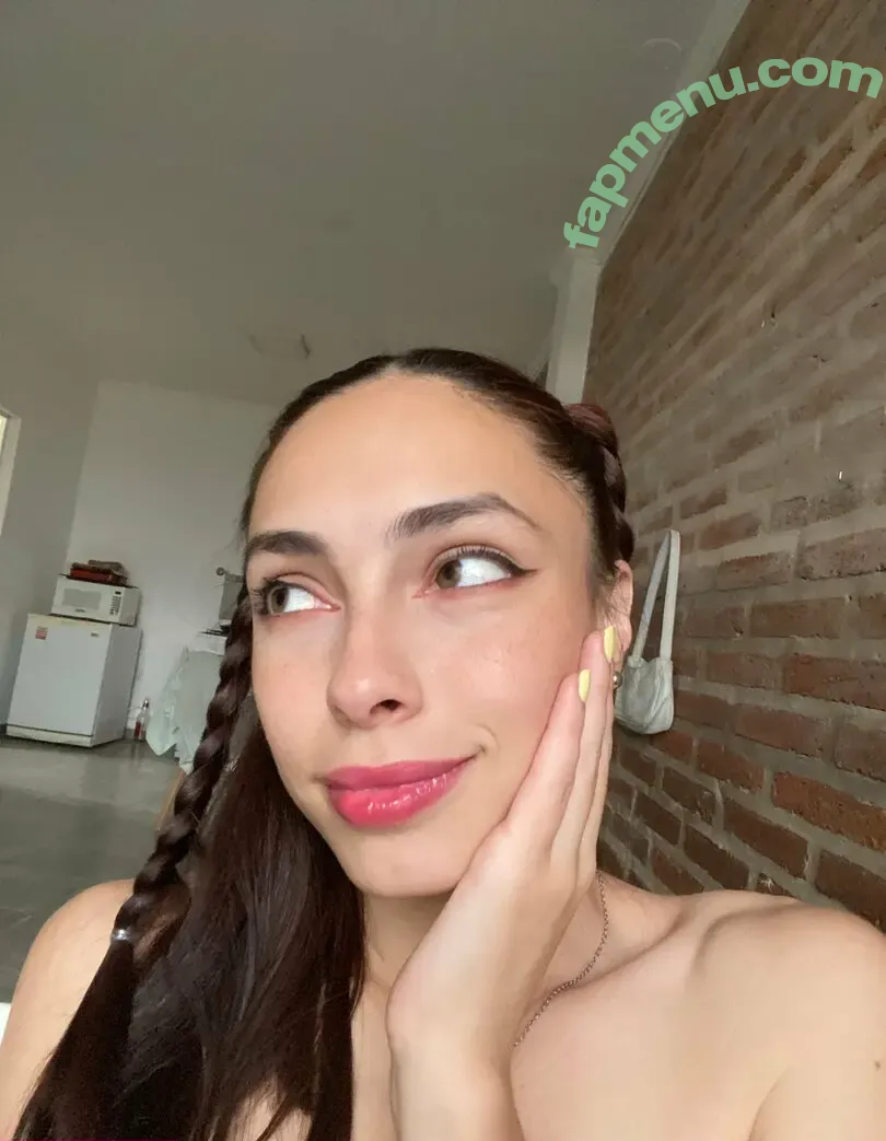 itscarlaaa nude photo #0002 (itscarlaaa_)