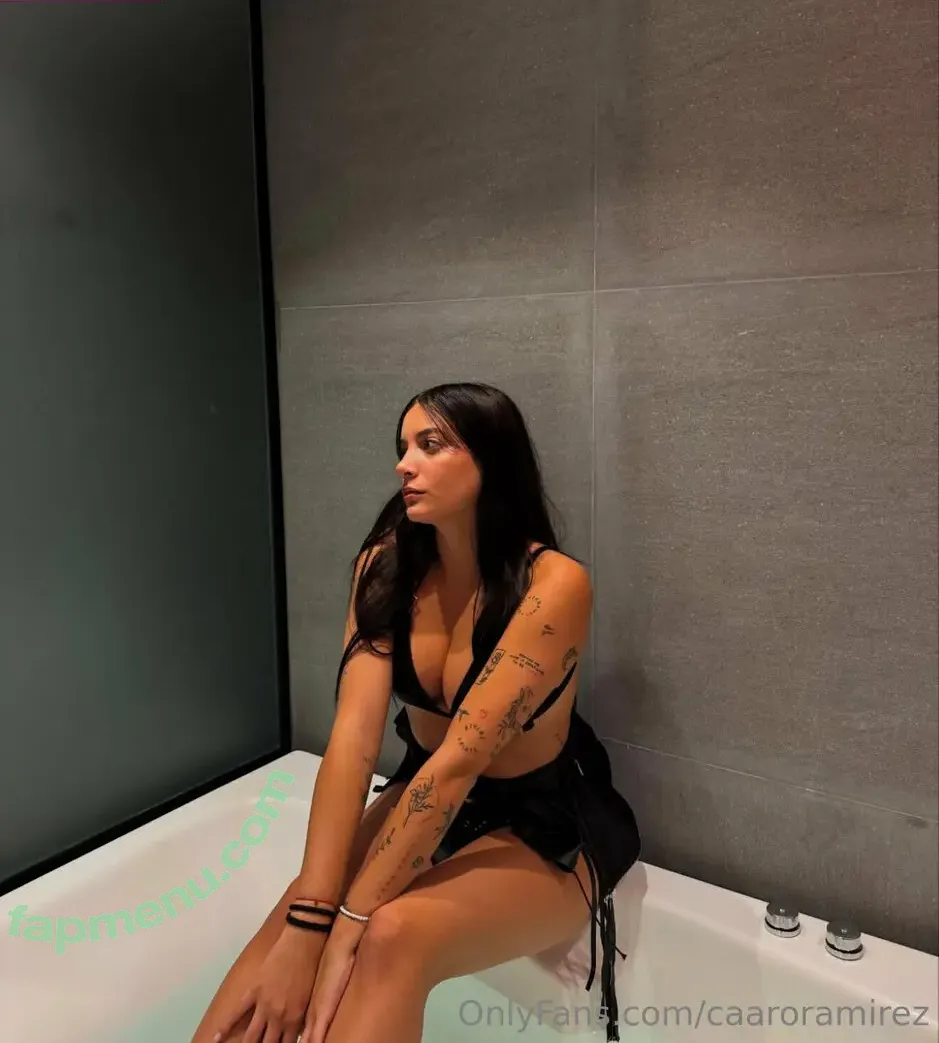itscarohub nude photo #0006 (itscarohub)