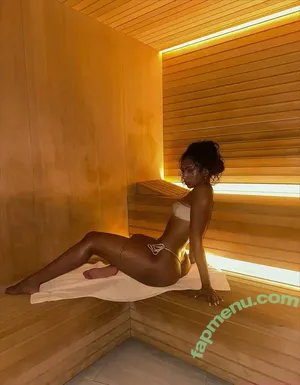  nude photo #0002