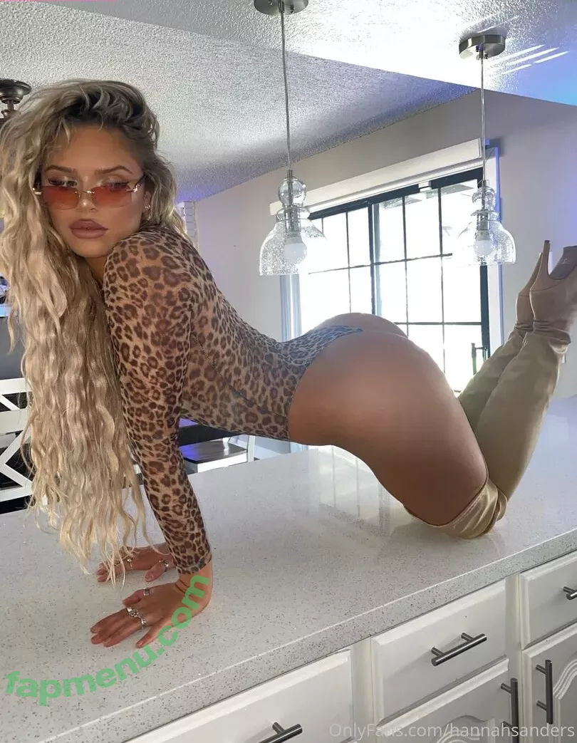 itshannahsworldd nude photo #0008 (itshannah39)