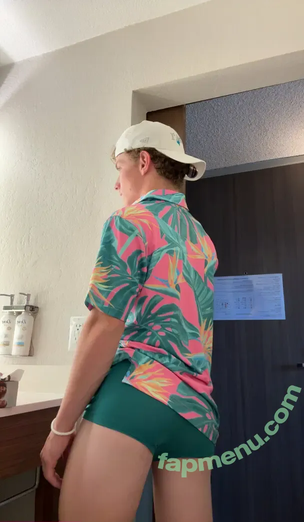 itsjacob2 nude photo #0011 (itsjacob2_)