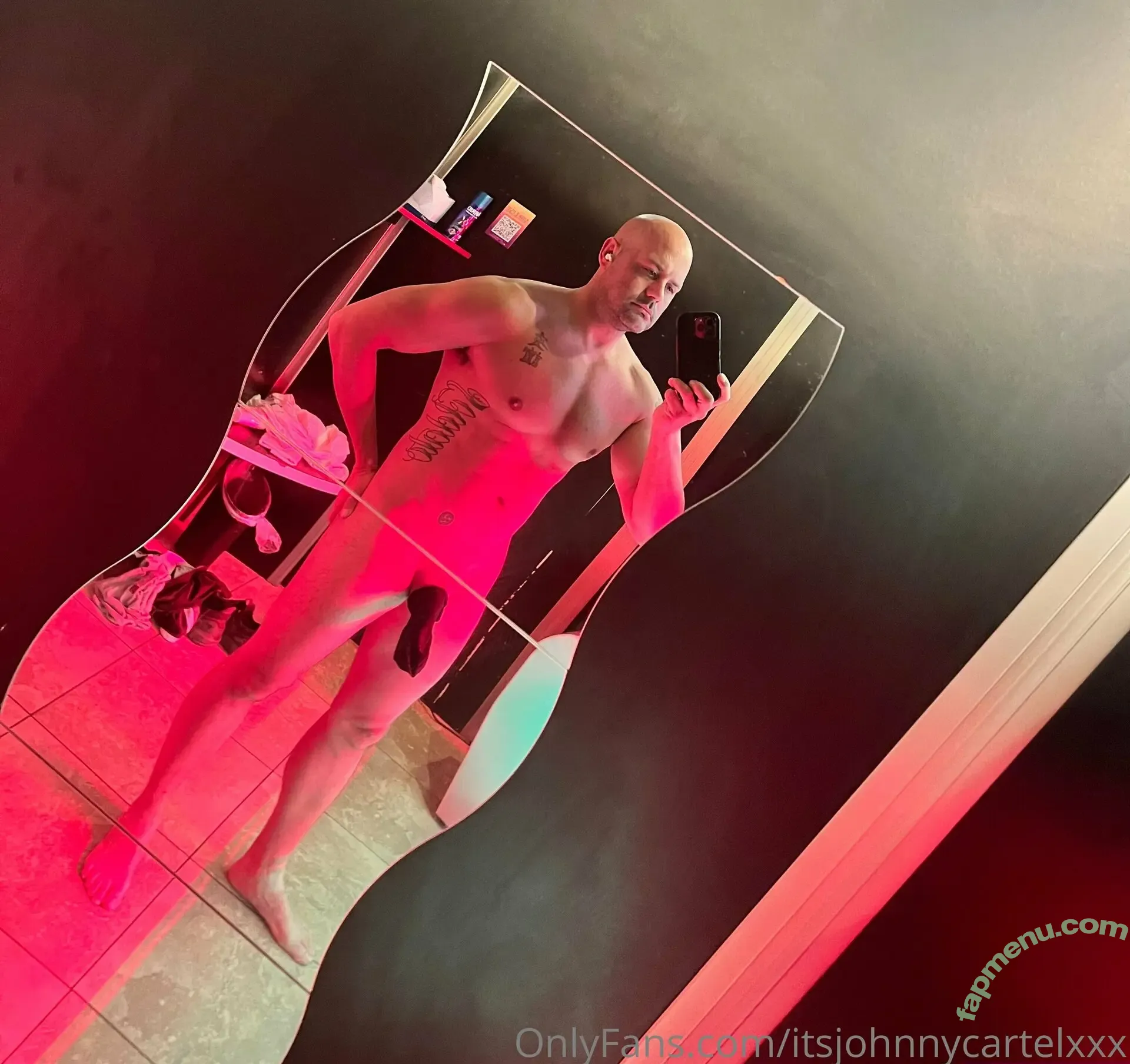 itsjohnnycartelxxx nude photo #0033 (its_johnnycartel)