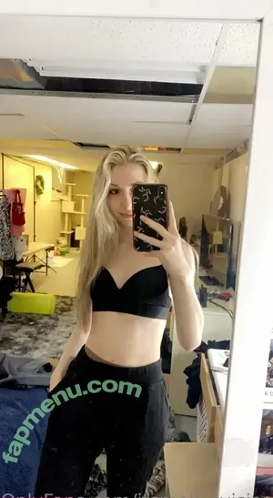  nude photo #0001