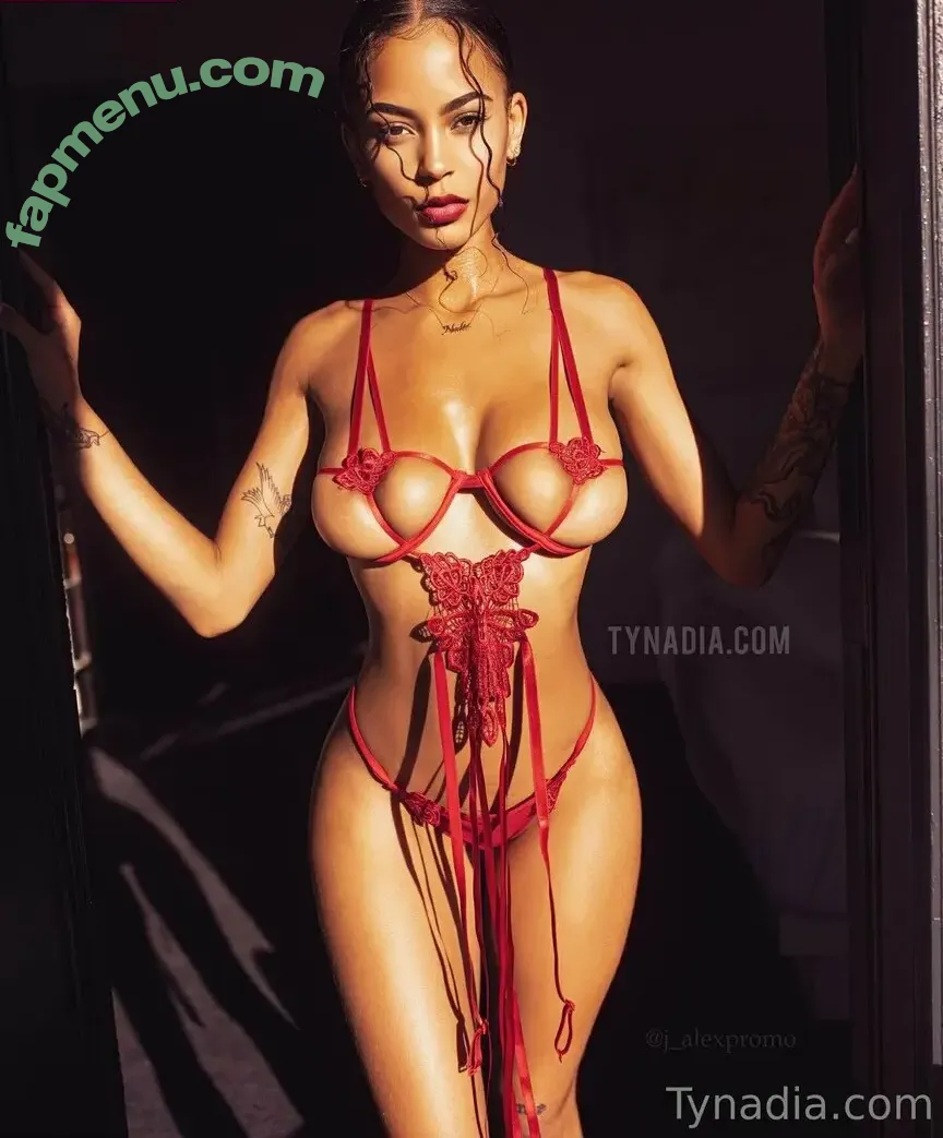 itsnadiarae nude photo #0035 (itsnadiarae)