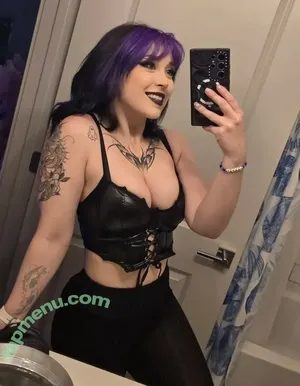 Itsqueenmanda nude photo #0096