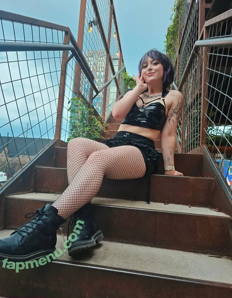 Itsqueenmanda nude photo #0309 (Itsqueenmanda)