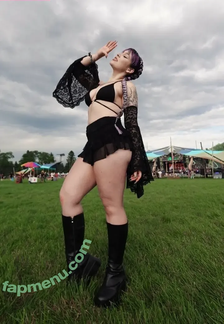 Itsqueenmanda nude photo #0317 (Itsqueenmanda)