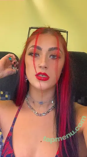 Itsravenriley nude photo #0009