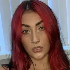 Itsravenriley nude photo #0010