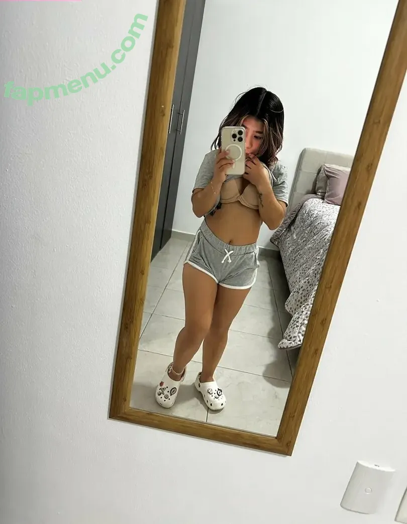 itsyunueny nude photo #0064 (yunuen)