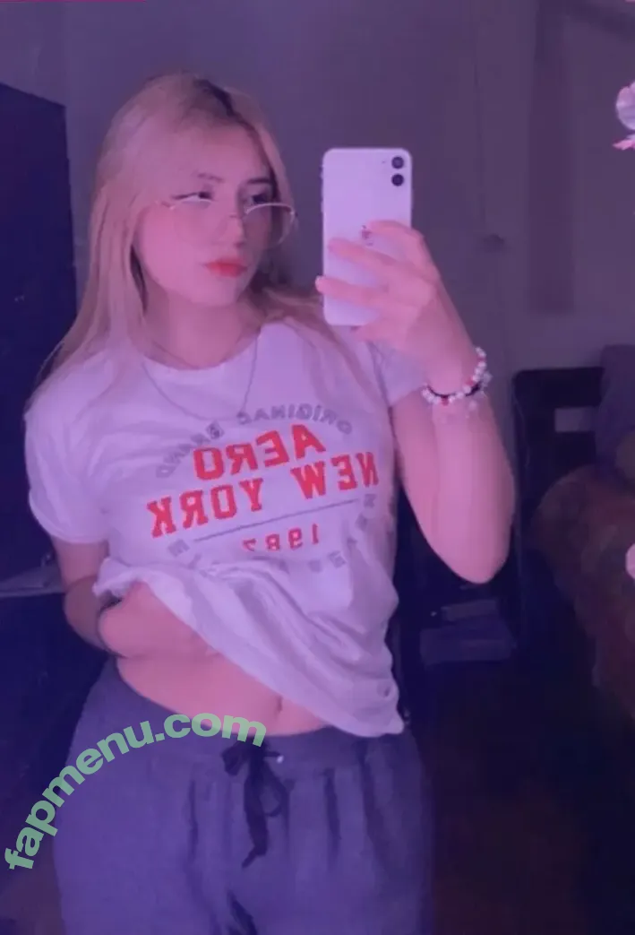 itz.ameliiee nude photo #0008 (itzameliiee)