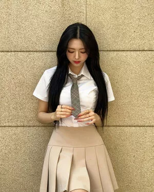 itzy.all.in.us / Shin Yu Na / Yuna ITZY / 유나 nude photo #0033