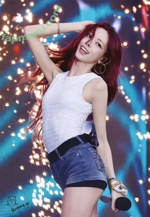 itzy.all.in.us / Shin Yu Na / Yuna ITZY / 유나 nude photo #0664